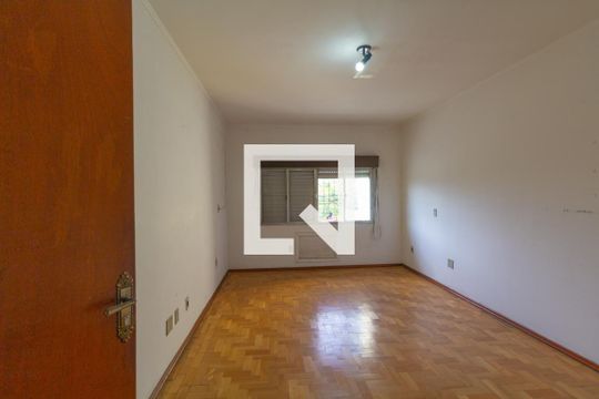 Casa para alugar com 4 quartos, 300m² em Estância Velha, Canoas
