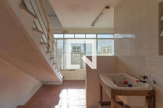 Casa para alugar com 4 quartos, 300m² em Estância Velha, Canoas