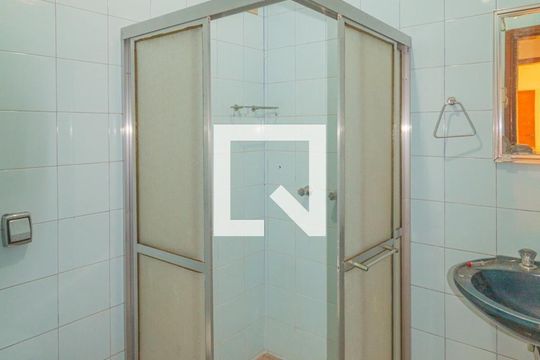 Casa para alugar com 4 quartos, 300m² em Estância Velha, Canoas