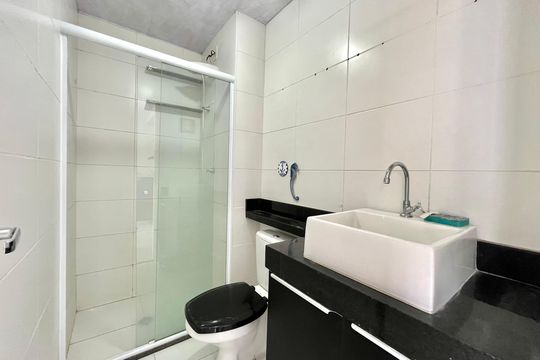 Banheiro de apartamento para alugar com 2 quartos, 34m² em Vila Paulista, São Paulo