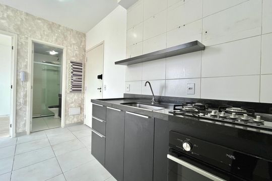 Cozinha de apartamento para alugar com 2 quartos, 34m² em Vila Paulista, São Paulo
