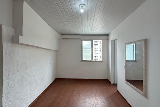 Casa à venda com 2 quartos, 45m² em Leme, Rio de Janeiro