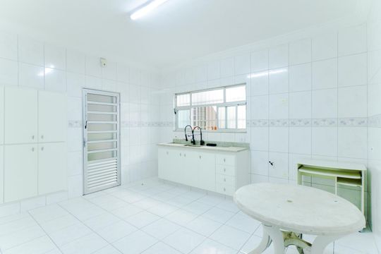 Cozinha de casa para alugar com 2 quartos, 147m² em Vila Galvão, Guarulhos