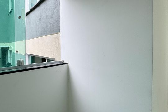 Closet da suíte de apartamento para alugar com 1 quarto, 54m² em Jardim Silvina, São Bernardo do Campo