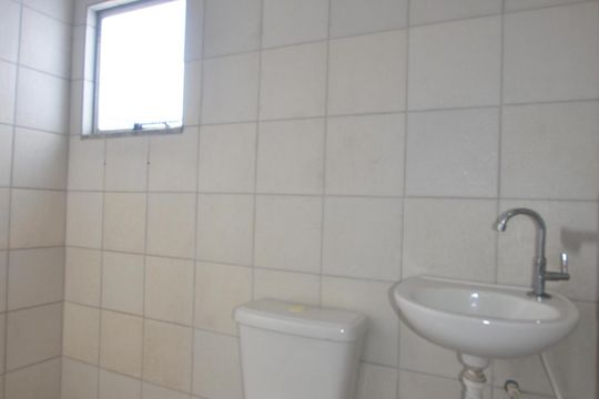 Banheiro de casa para alugar com 1 quarto, 38m² em Osvaldo Cruz, Rio de Janeiro