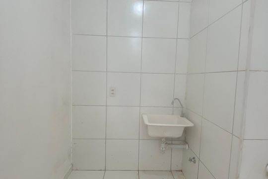 Área de serviço de apartamento para alugar com 2 quartos, 34m² em Vila Lobos, São Paulo