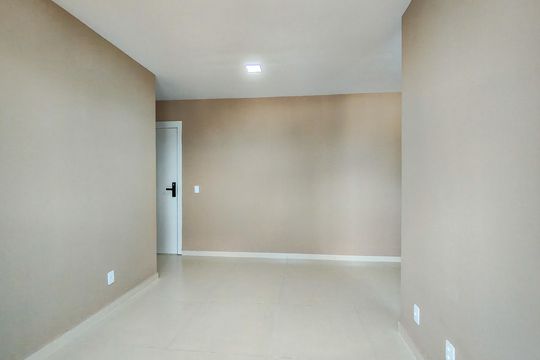 Sala de apartamento para alugar com 2 quartos, 50m² em Santo Cristo, Rio de Janeiro