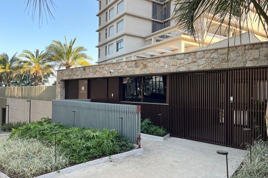 Fachada do Prédio de apartamento à venda com 3 quartos, 182m² em Alto de Pinheiros, São Paulo