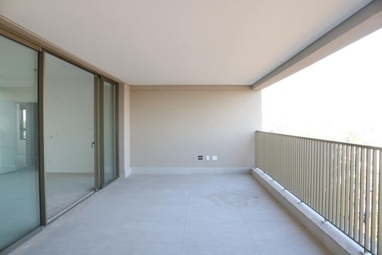 Varanda de apartamento à venda com 3 quartos, 182m² em Alto de Pinheiros, São Paulo