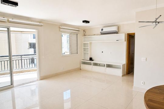 Apartamento para alugar com 3 quartos, 122m² em Tamboré, Santana de Parnaíba