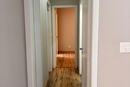 Corredor de apartamento à venda com 3 quartos, 105m² em Santa Amelia, Belo Horizonte