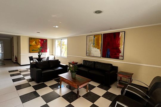 Hall de entrada de apartamento à venda com 2 quartos, 67m² em Vila Boa Vista, Santo André