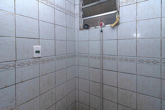 Banheiro de casa à venda com 1 quarto, 78m² em Vila Heliopolis, São Paulo