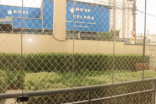 Vista da varanda da sala de apartamento à venda com 2 quartos, 49m² em Vila Antonieta, São Paulo