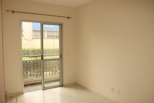 Sala de apartamento à venda com 2 quartos, 49m² em Vila Antonieta, São Paulo