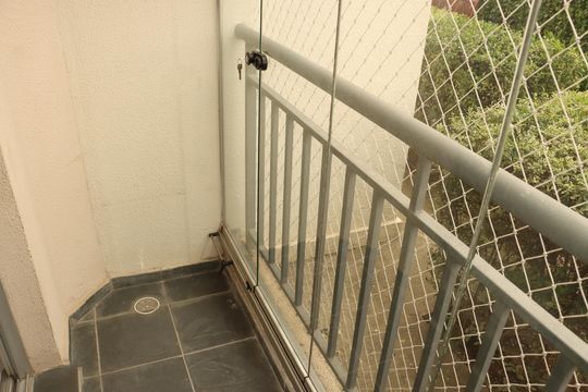 Varanda da sala de apartamento à venda com 2 quartos, 49m² em Vila Antonieta, São Paulo