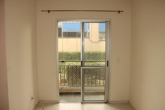 Sala de apartamento à venda com 2 quartos, 49m² em Vila Antonieta, São Paulo