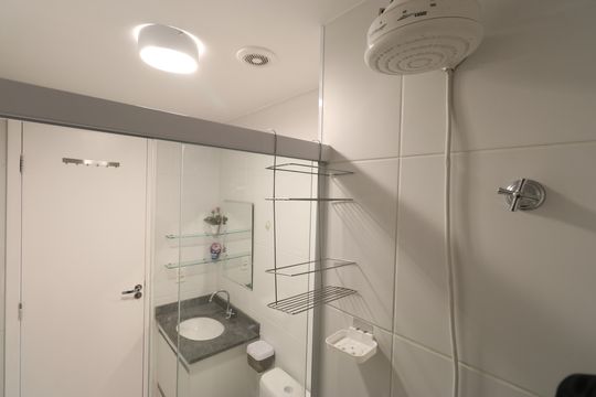 Banheiro  de apartamento para alugar com 2 quartos, 53m² em Barra Funda, São Paulo
