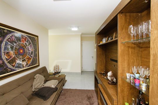 Sala de apartamento para alugar com 1 quarto, 94m² em Vila Amaral, Belo Horizonte