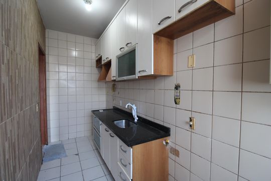 Cozinha de apartamento à venda com 2 quartos, 58m² em Taquara, Rio de Janeiro