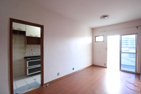 Sala de apartamento à venda com 2 quartos, 58m² em Taquara, Rio de Janeiro