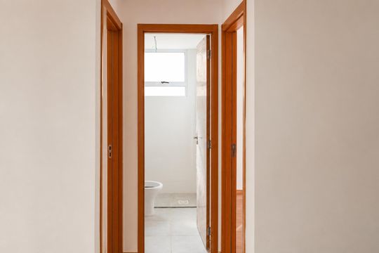 Corredor de apartamento para alugar com 2 quartos, 42m² em Vila Mutirao, Goiânia