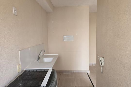 Cozinha e Área de Serviço de apartamento para alugar com 2 quartos, 46m² em Jardim Iv Centenario, Guarulhos