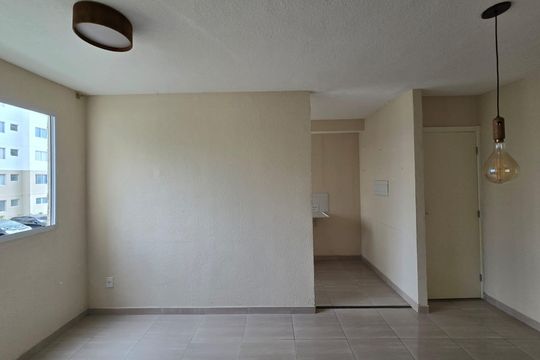 Sala de apartamento para alugar com 2 quartos, 46m² em Jardim Iv Centenario, Guarulhos