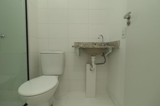 Banheiro Social de apartamento para alugar com 2 quartos, 50m² em Parque da Mooca, São Paulo