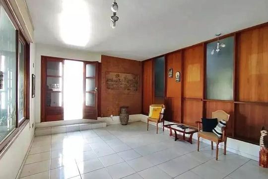 Casa à venda com 3 quartos, 200m² em Jardim do Salso, Porto Alegre