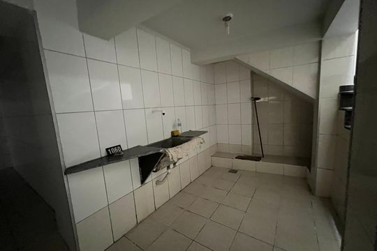 Garagem de casa para alugar com 5 quartos, 500m² em Centro, Juiz de Fora