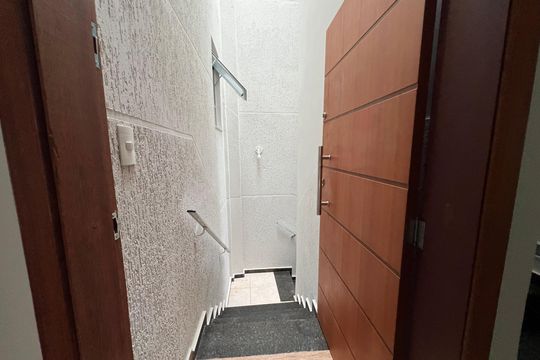 Escada para garagem  de casa para alugar com 5 quartos, 500m² em Centro, Juiz de Fora
