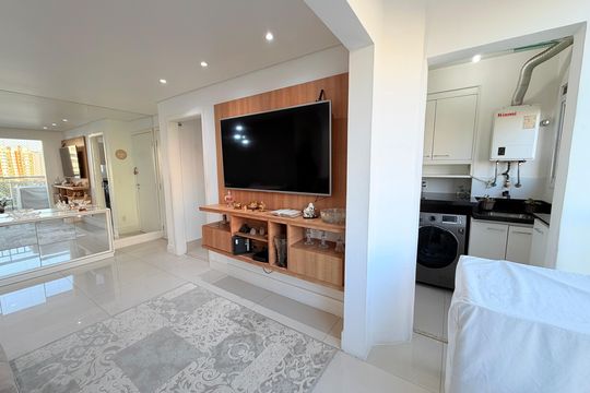 Sala de apartamento à venda com 2 quartos, 62m² em Jardim das Vertentes, São Paulo