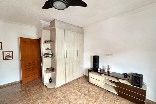 Quarto 2 de casa à venda com 4 quartos, 120m² em Vila Libanesa, São Paulo