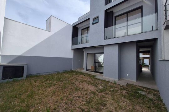 Fachada de casa de condomínio para alugar com 3 quartos, 130m² em Vale Ville, Gravataí