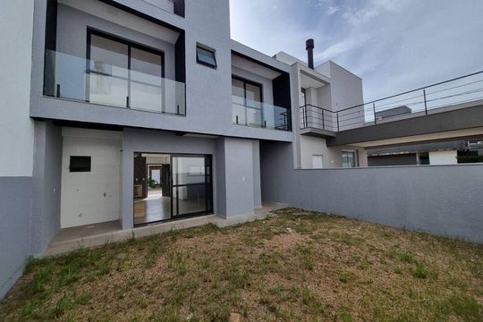 comodo de casa de condomínio para alugar com 3 quartos, 130m² em Vale Ville, Gravataí