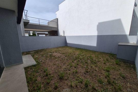 Quintal de casa de condomínio para alugar com 3 quartos, 130m² em Vale Ville, Gravataí