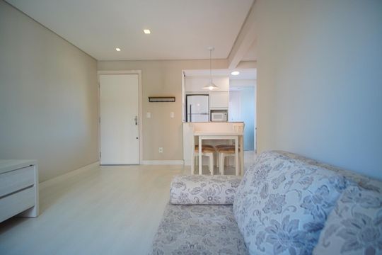 Sala de apartamento para alugar com 2 quartos, 66m² em Petrópolis, Porto Alegre