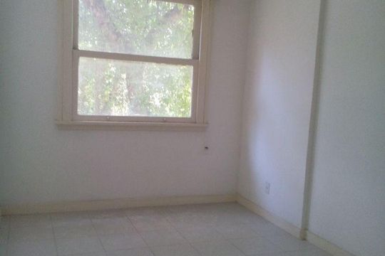 Quarto de apartamento à venda com 3 quartos, 110m² em Laranjeiras, Rio de Janeiro