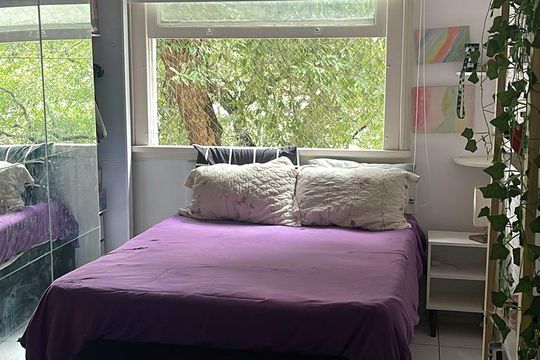 Quarto de apartamento à venda com 3 quartos, 110m² em Laranjeiras, Rio de Janeiro