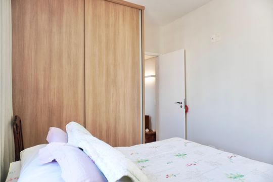 Suíte  de apartamento à venda com 2 quartos, 70m² em Cidade Nova, Belo Horizonte