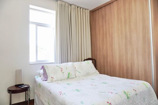 Suíte  de apartamento à venda com 2 quartos, 70m² em Cidade Nova, Belo Horizonte