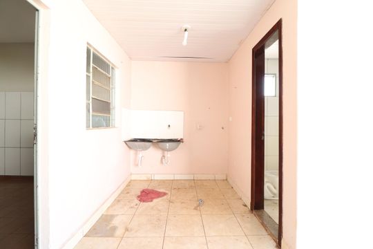 Área de Serviço de casa para alugar com 3 quartos, 120m² em Santa Mônica, Uberlândia