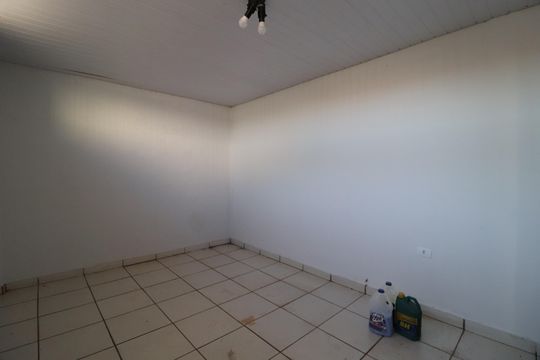 Quarto 3 de casa para alugar com 3 quartos, 120m² em Santa Mônica, Uberlândia