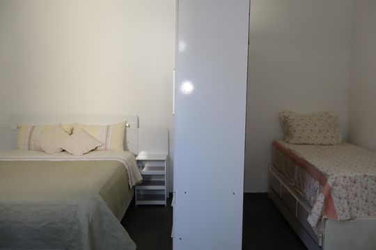 Quarto de casa para alugar com 1 quarto, 80m² em Quinta da Paineira, São Paulo