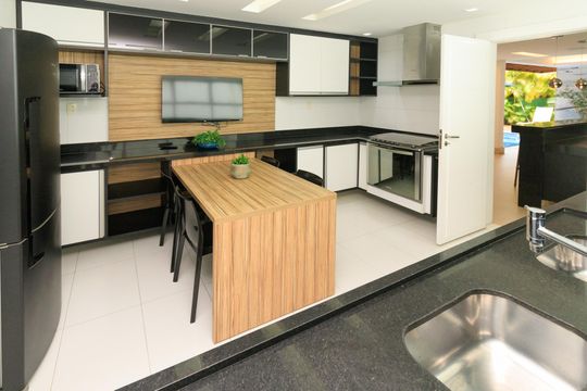 Cozinha de casa de condomínio para alugar com 5 quartos, 580m² em Alphaville Ii, Salvador