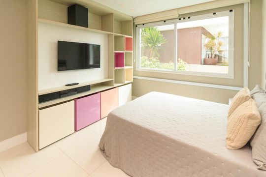 Quarto 1 de casa de condomínio para alugar com 5 quartos, 580m² em Alphaville Ii, Salvador