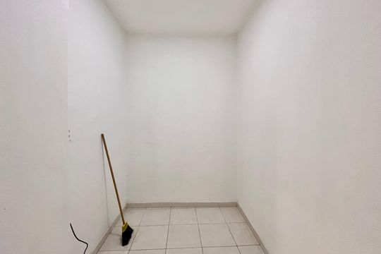 Quarto de Serviço de apartamento para alugar com 2 quartos, 73m² em Copacabana, Rio de Janeiro
