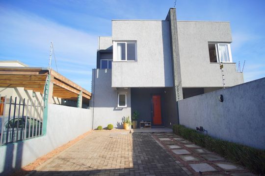 Entrada de casa à venda com 3 quartos, 120m² em Canudos, Novo Hamburgo