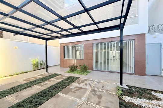 Garagem de casa para alugar com 4 quartos, 263m² em Brooklin, São Paulo